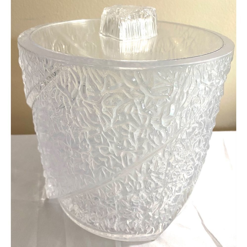Vintage Hinge Texture Lucite Ice Bucket